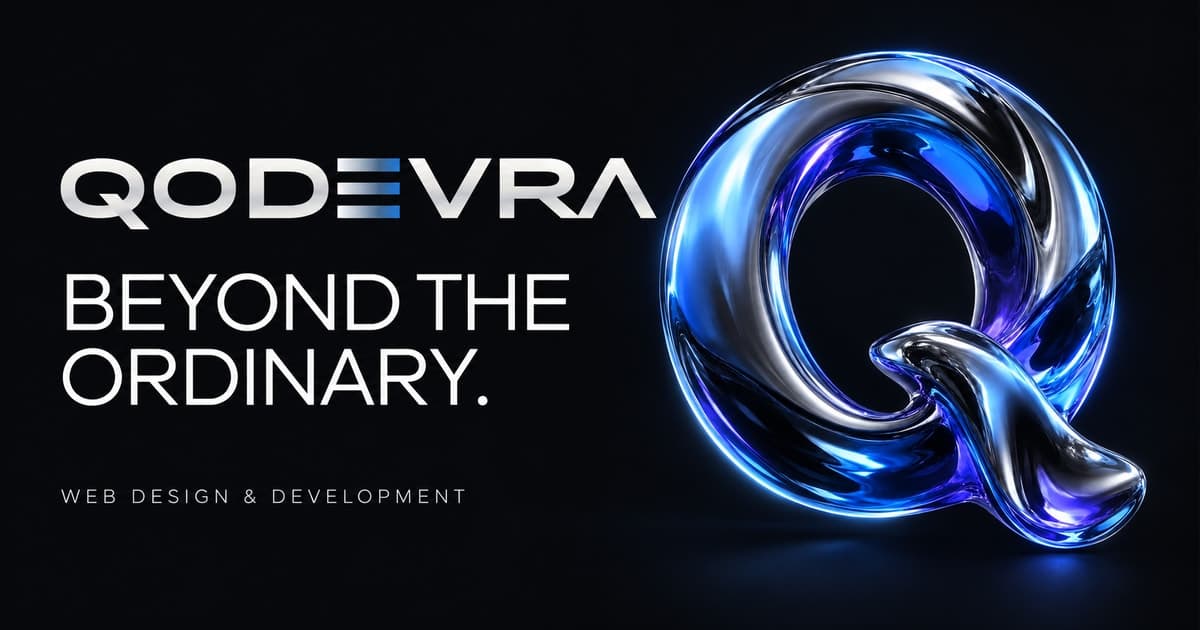 QODΞVRA — хромована літера Q із синіми відблисками на темному тлі